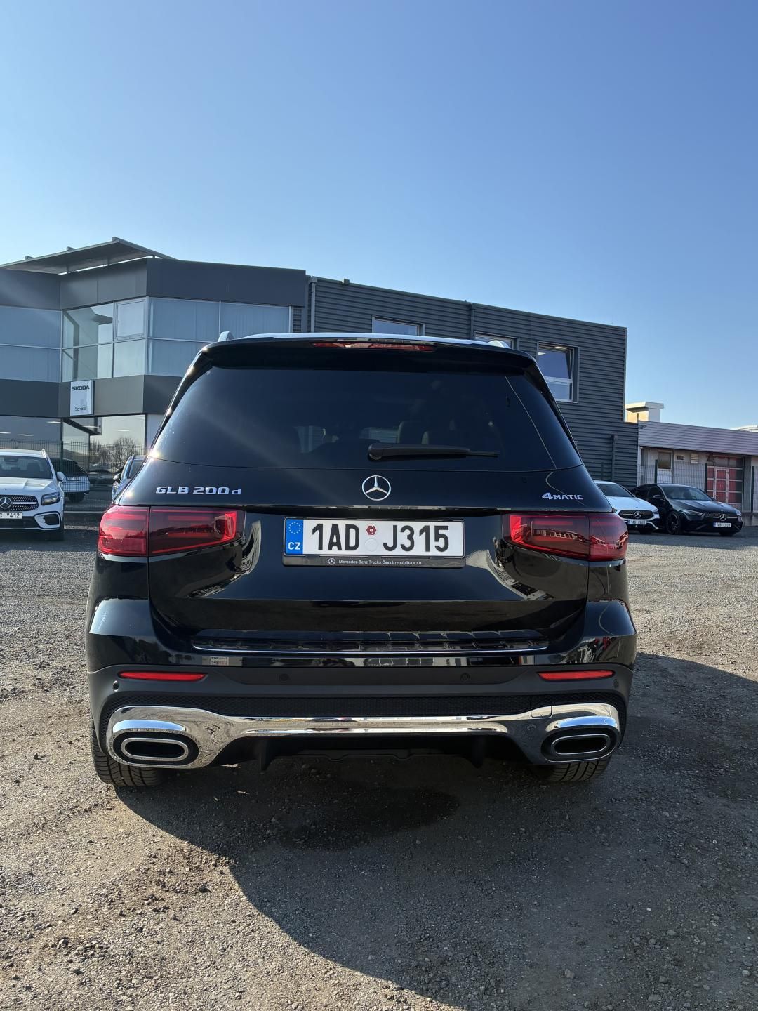 Mercedes-Benz GLB, 200d 4MATIC - fotka 4