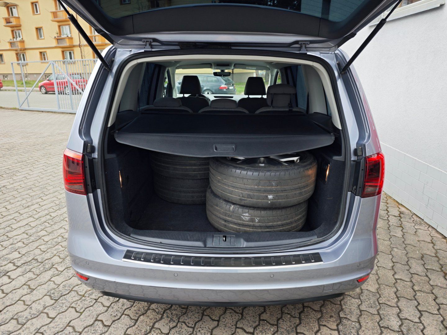Seat Alhambra, 2.0 TDi Reference DSG Tempomat - fotka 6