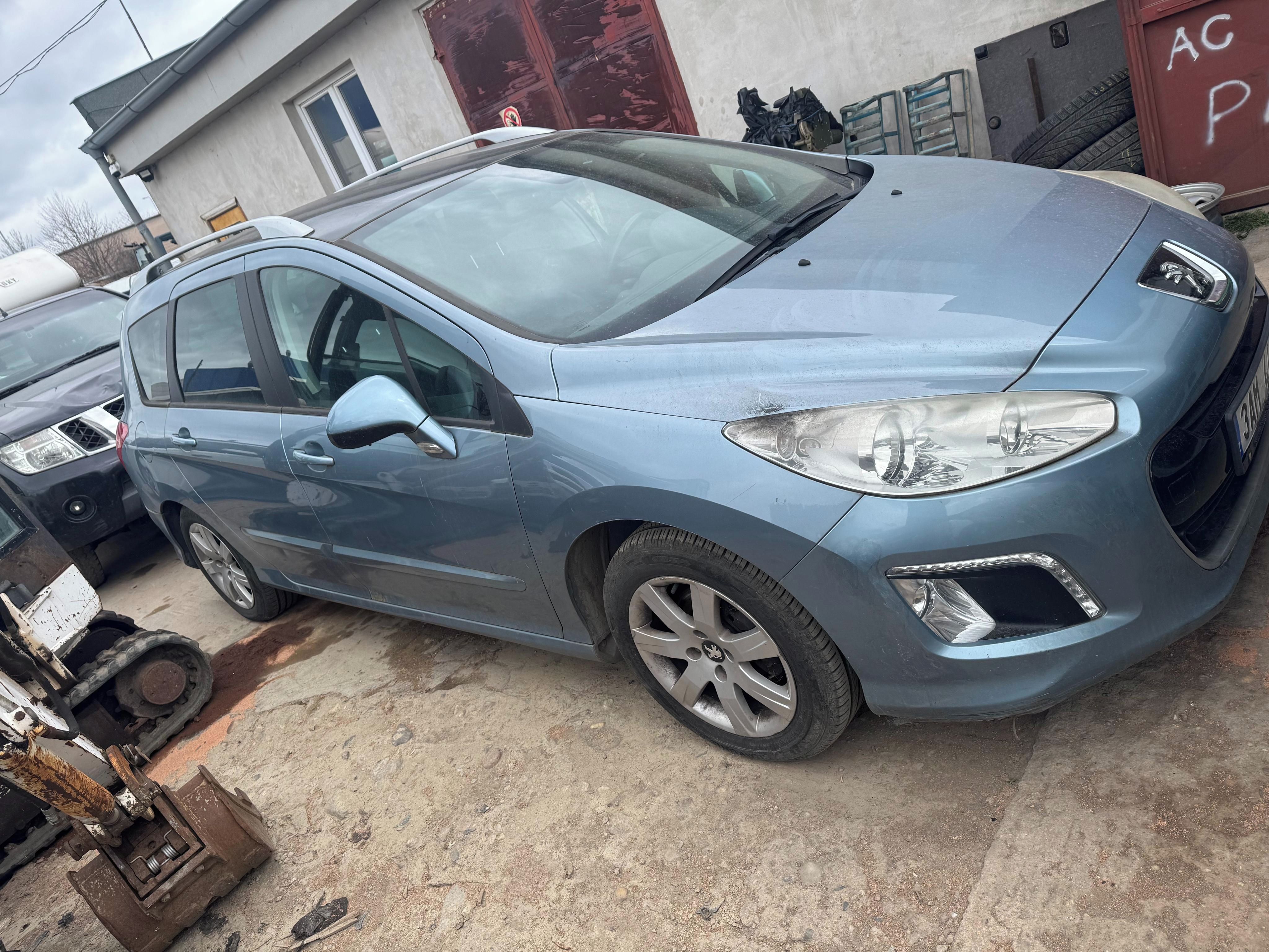 Peugeot 308 - fotka 2