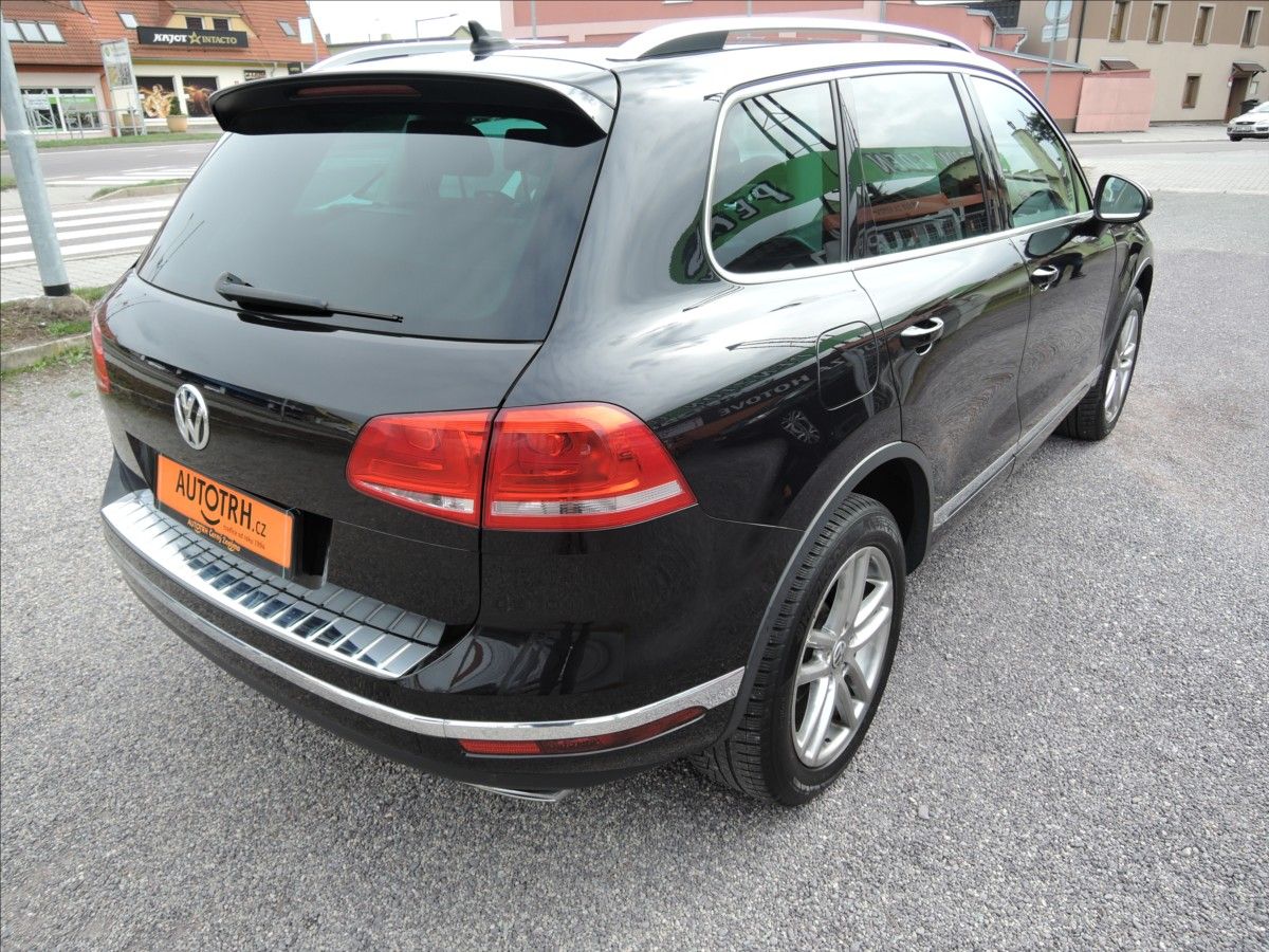 Volkswagen Touareg, 3,0 TDi Aut. 4M Kůže DPH bez m - fotka 6