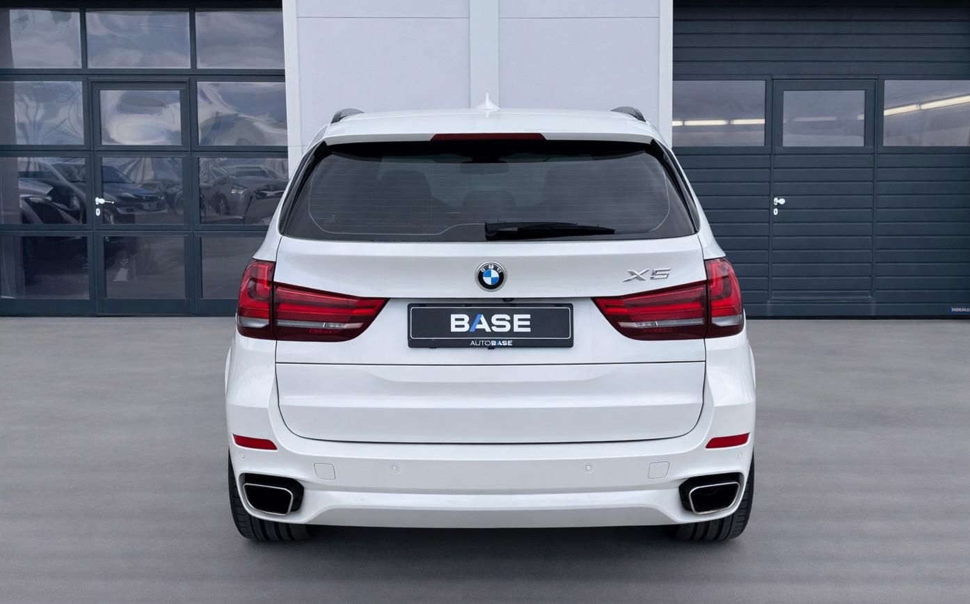 BMW X5, xDrive30d M-Sport - fotka 5
