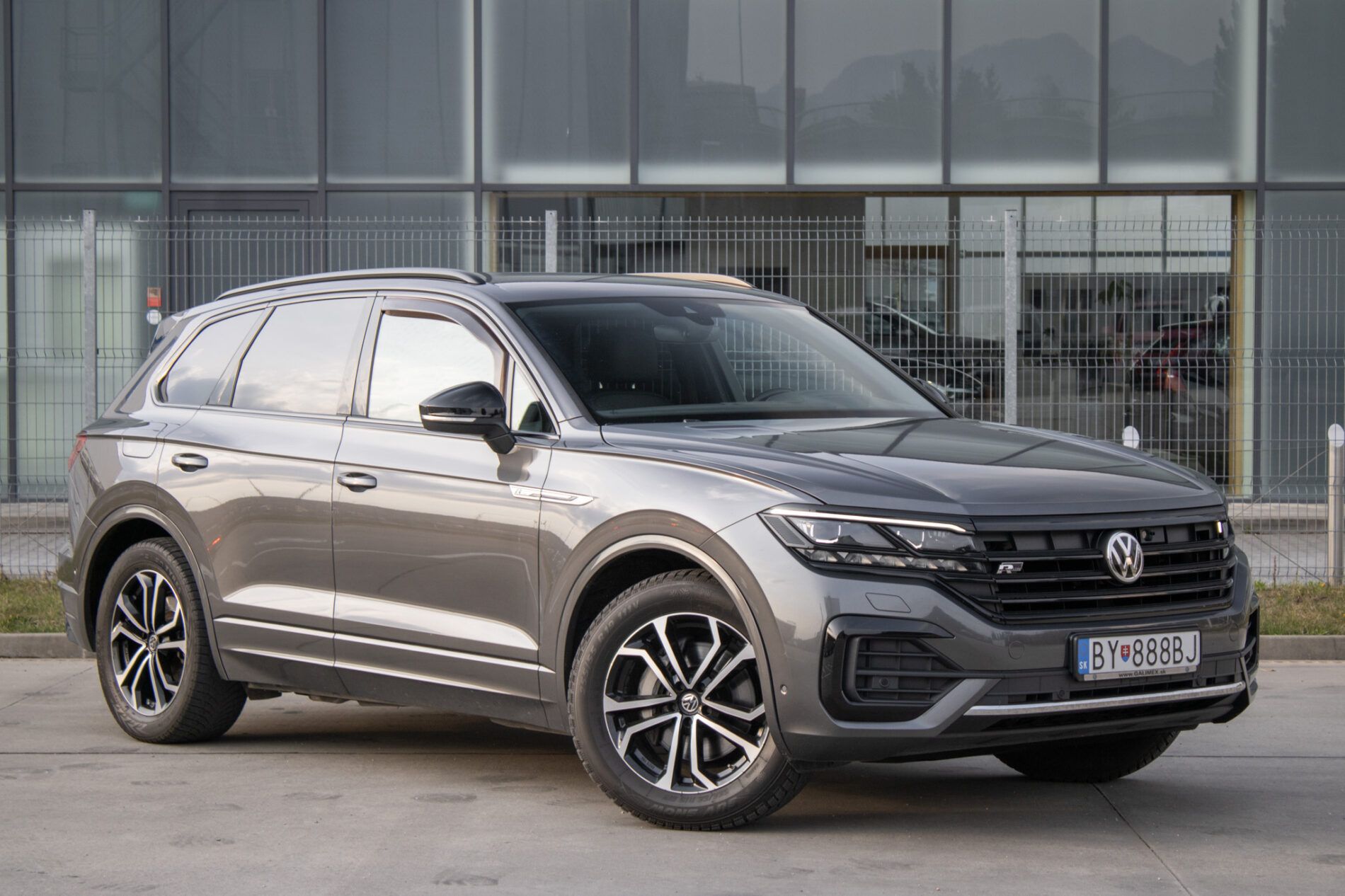 Volkswagen Touareg - fotka 3