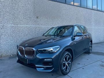 xDrive25d Paměť ACC Kůže Kam