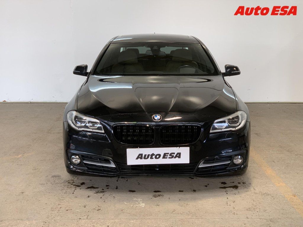BMW Řada 5, 3.0D 535d xDrive,AT,navi - fotka 2