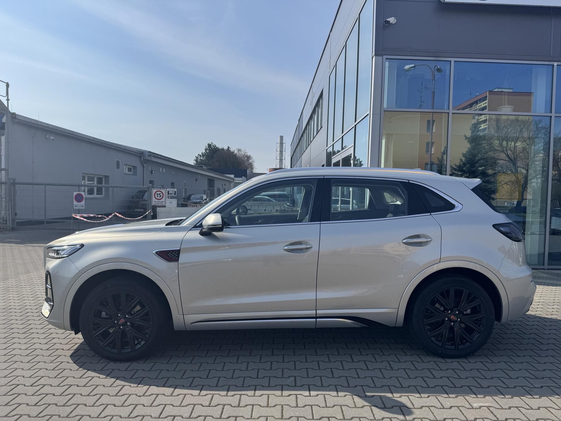 Hongqi HS5, 2.0T Executive 4WD - fotka 5