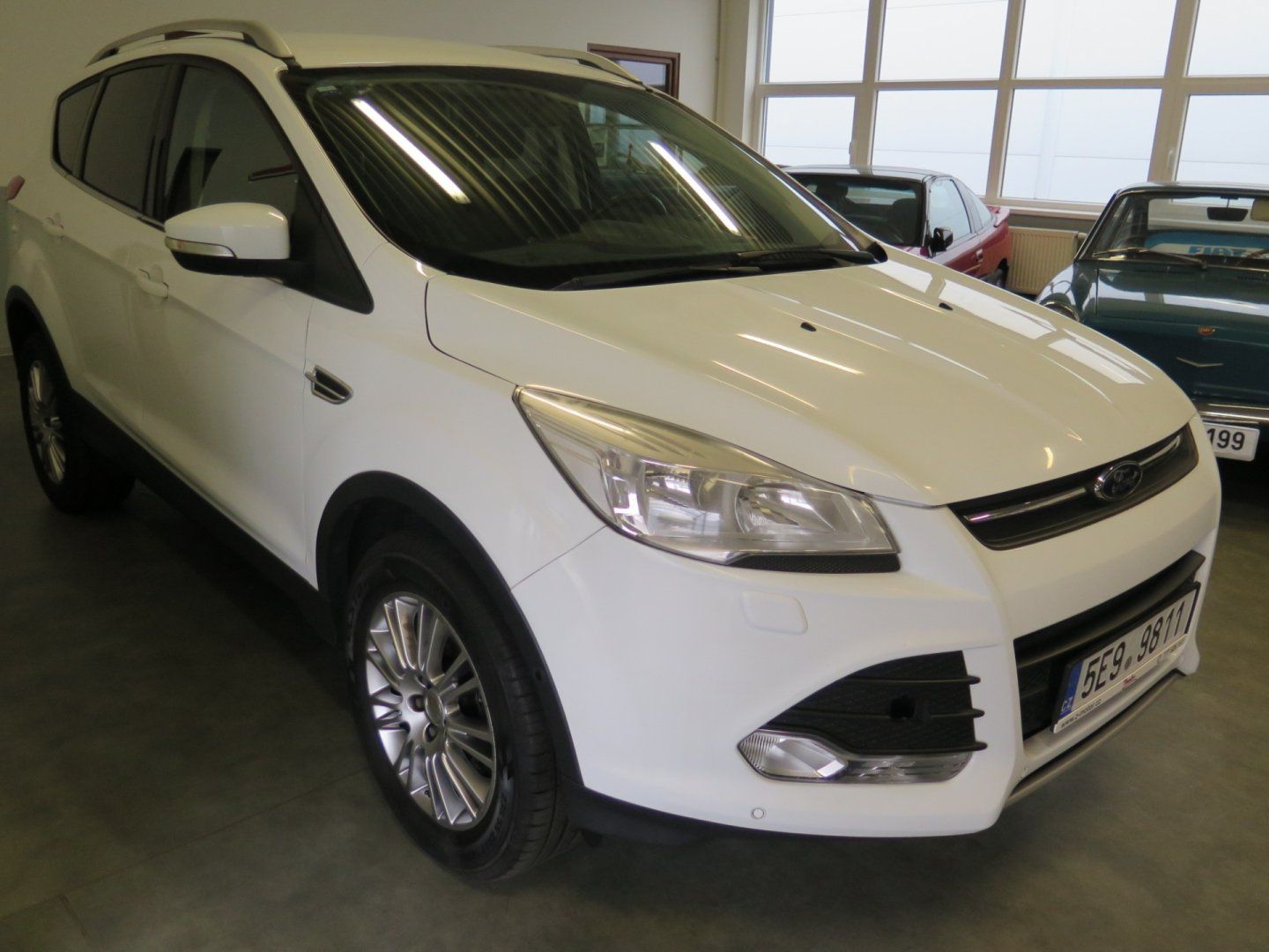 Ford Kuga, 1.6 EB,klima,tažné,výhřev, DPH - fotka 5