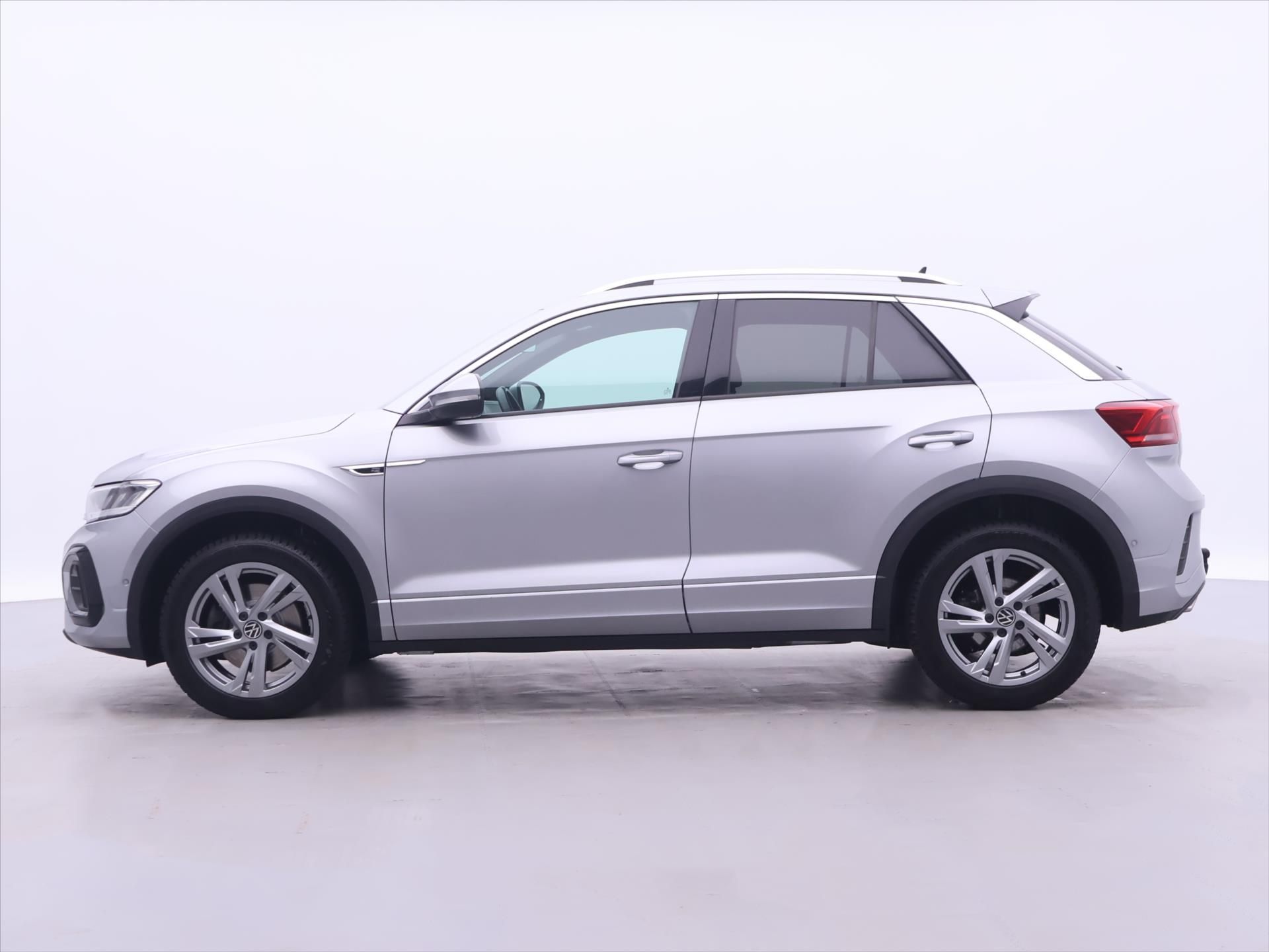 Volkswagen T-Roc, 2,0 TDI DSG 4Motion R-line LED - fotka 4