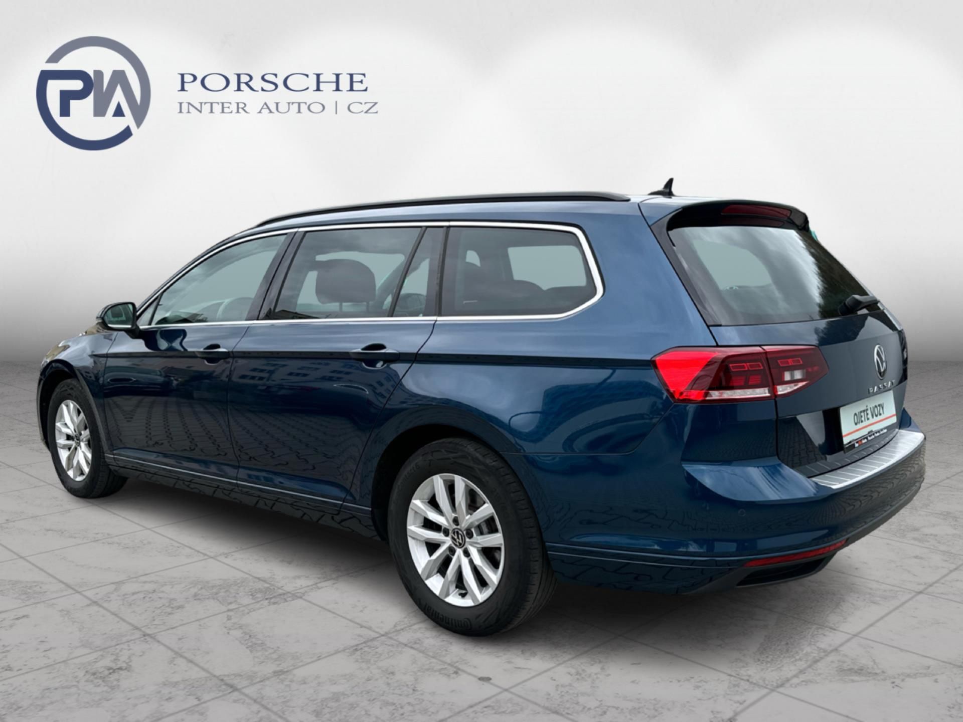 Volkswagen Passat Variant, 2,0TDi 110kW BUSINESS PREMIUM - fotka 4
