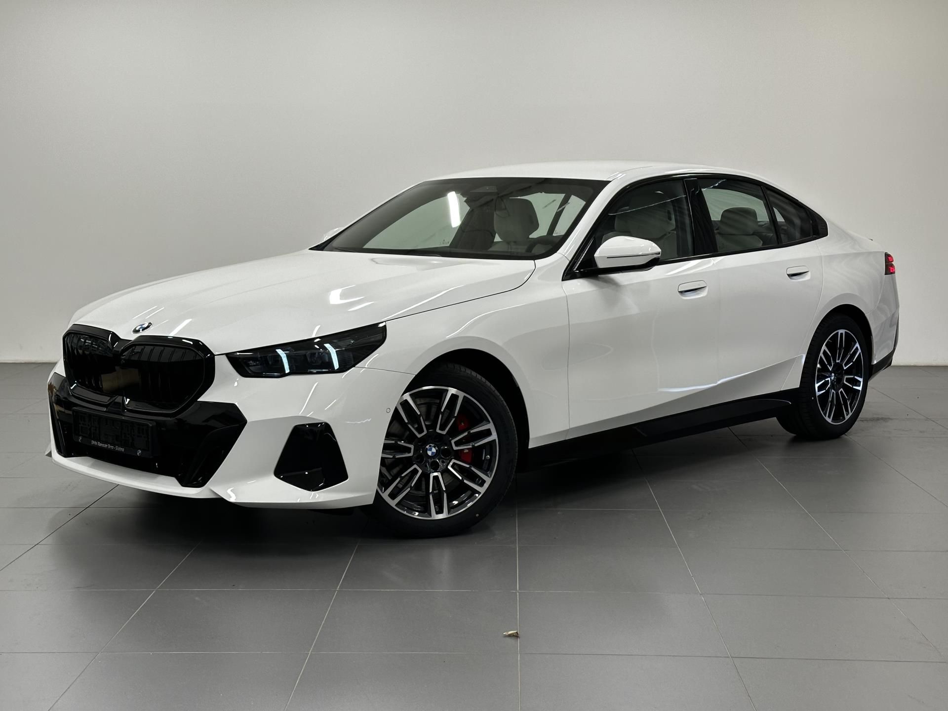BMW Řada 5, 520d xDrive Sedan