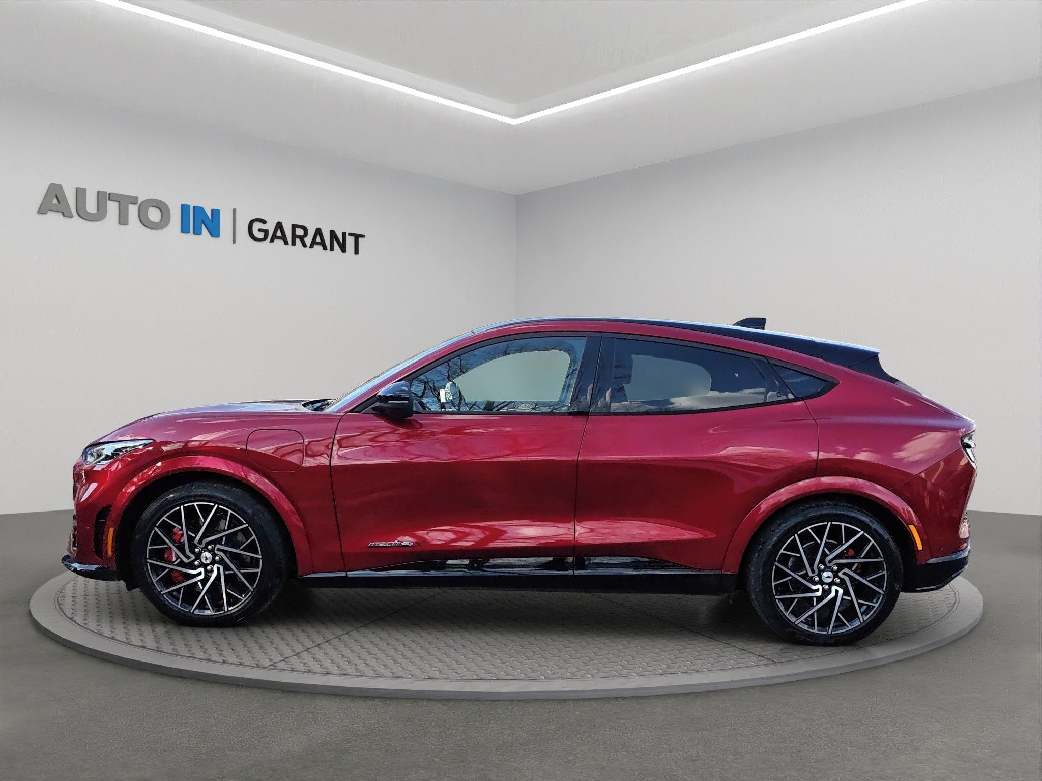 Ford Mustang Mach-E, GT, ČR , DPH,  487 k , 4x4 - fotka 3