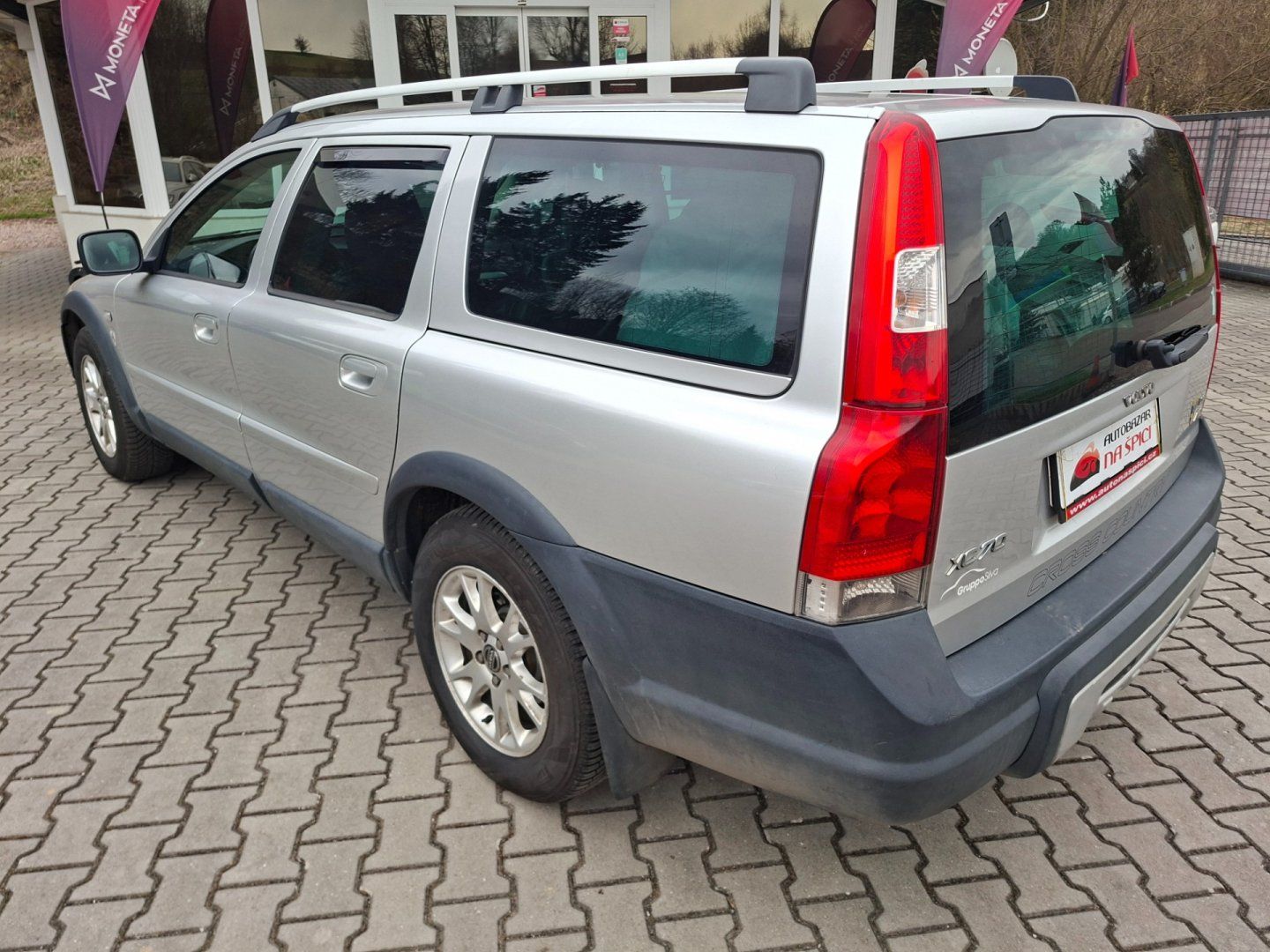 Volvo XC70, 2.4 D5 120kW AWD -PLNÝ SERVIS! - fotka 6