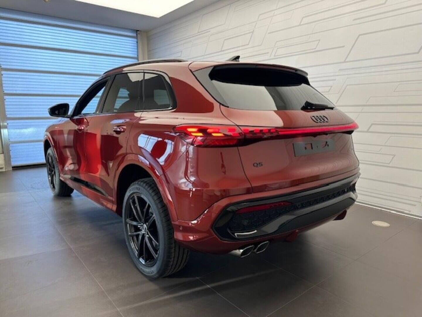 Audi Q5, S-line 40 TDI quattro STR 150 - fotka 4