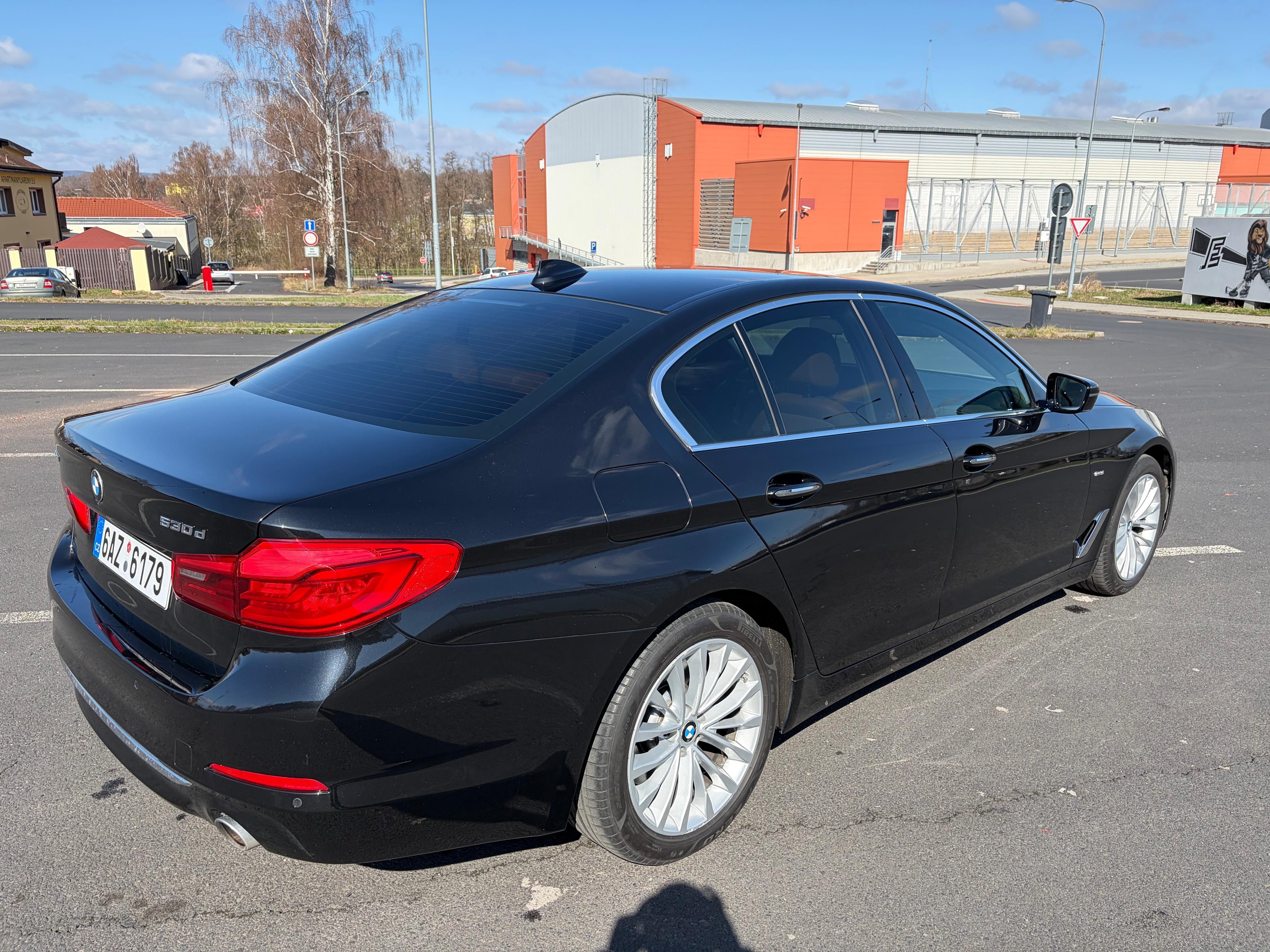 BMW Řada 5, Bmw 530d,luxury,plný servis - fotka 5
