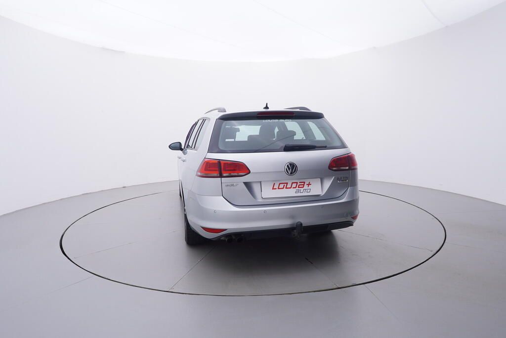 Volkswagen Golf, 2.0 TDI 110 kW - fotka 4