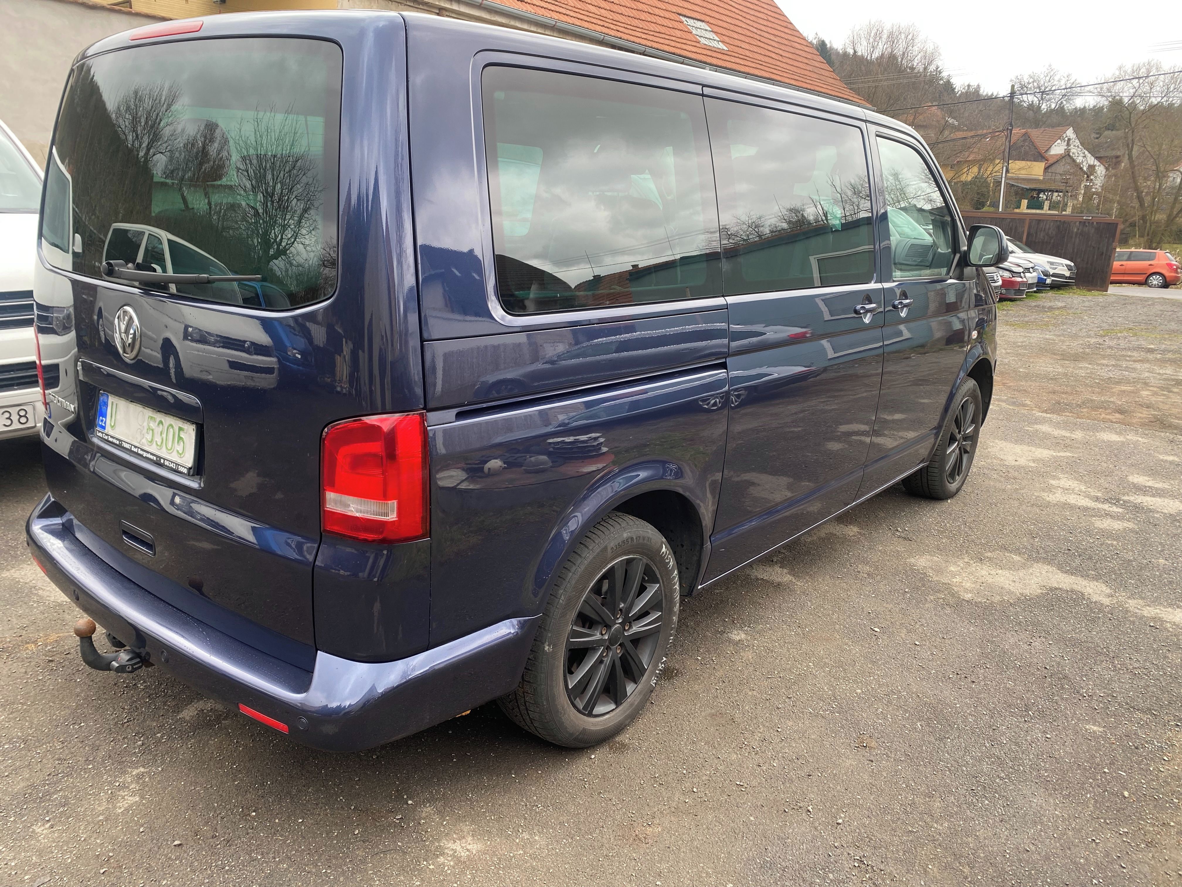 Volkswagen Multivan, 2,0TDI103KW,Webasto,2xšoupačky - fotka 6