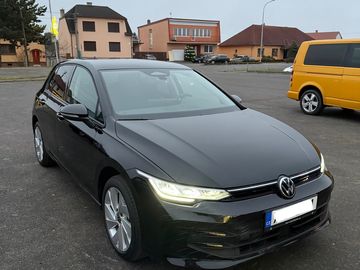VW Golf 1,5 eTSI 7DSG