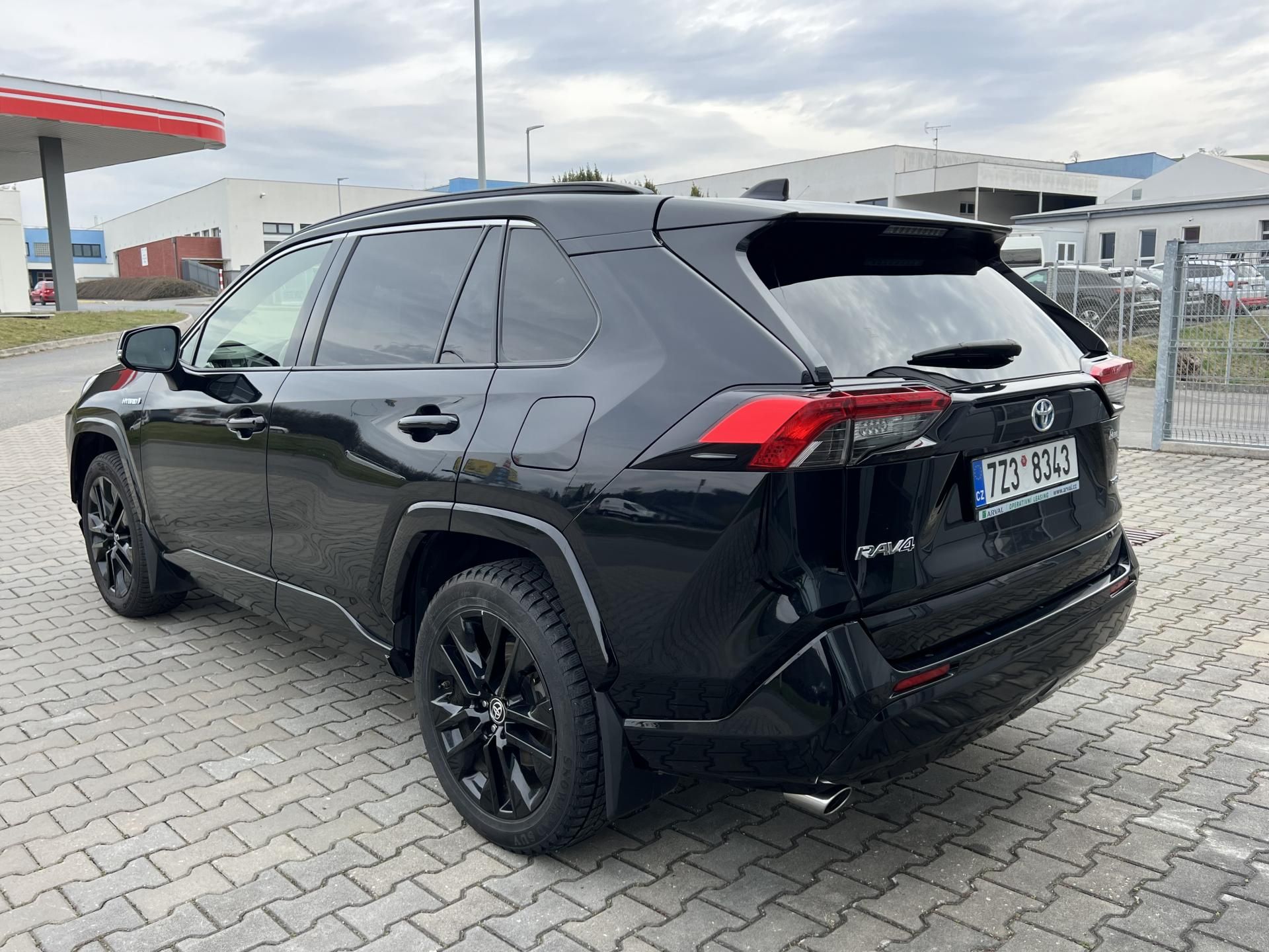 Toyota Rav4, Hybrid, Black edition - fotka 3