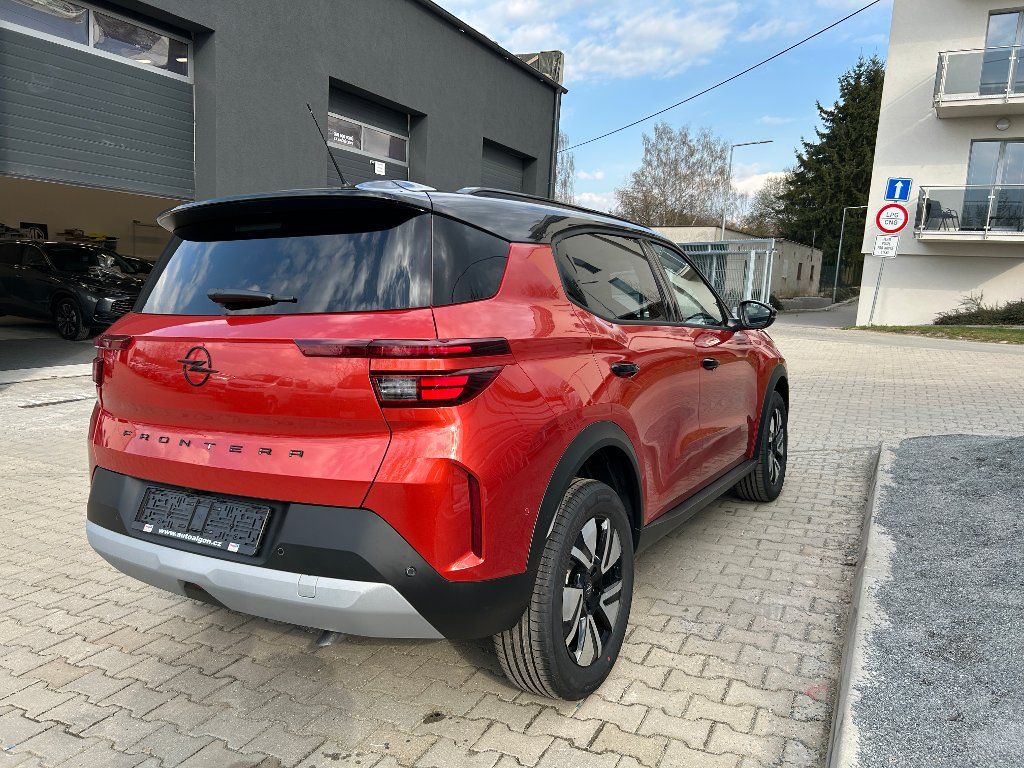Opel Frontera, GS 1,2 Turbo 107kW AT6 7 míst - fotka 4