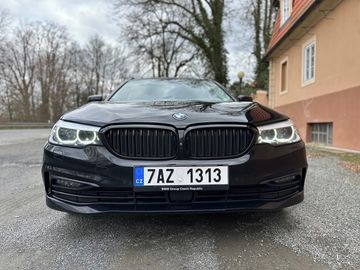 BMW 520xD, CZ, DPH, tažné, HUD