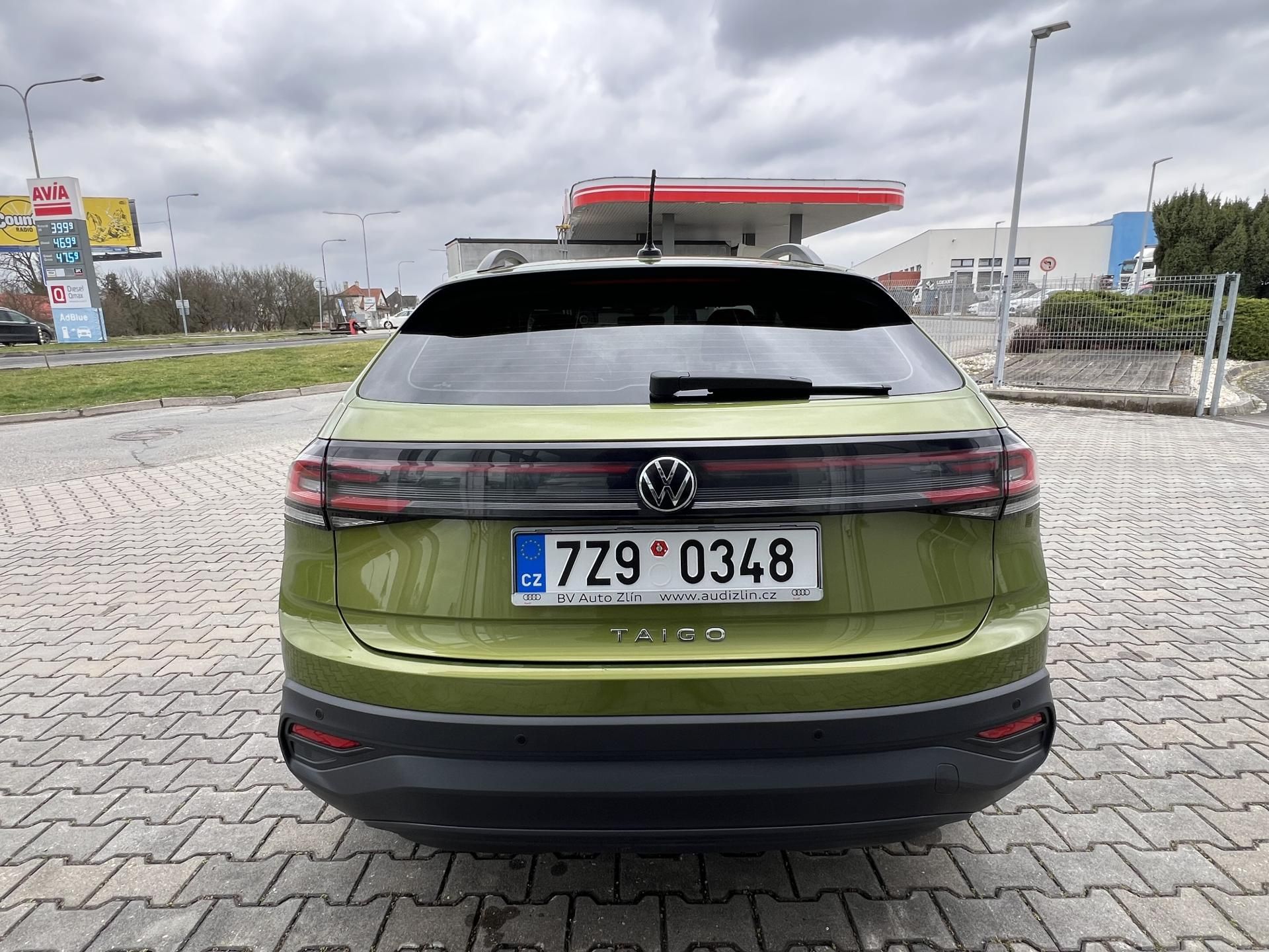 Volkswagen Taigo, 1.0 TSI, pěkný stav - fotka 4