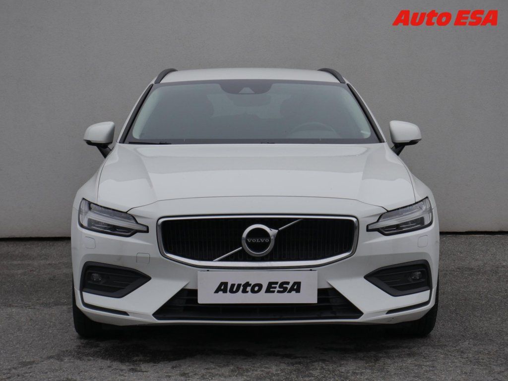 Volvo V60, 2.0 D3,AC,LED,navi - fotka 2