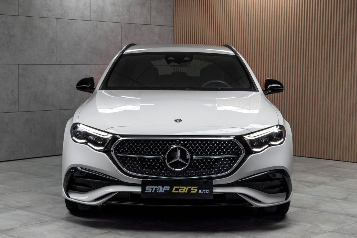 Mercedes-Benz Třídy E, E 220d AMG*TAŽNÉ*ZÁRUKA*ČR 1.M - fotka 2