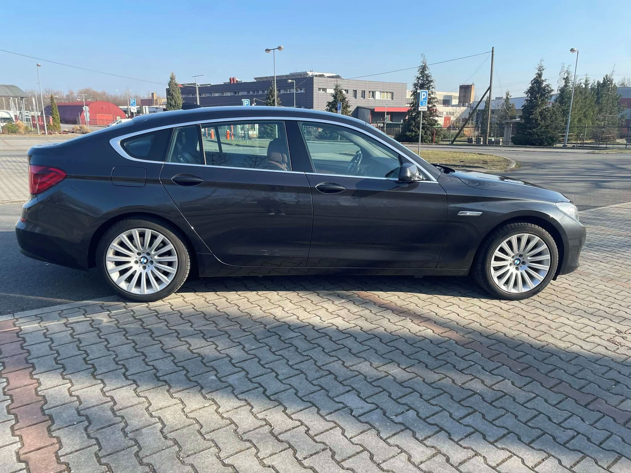 BMW Řada 5, GT 3.0d 530d xDrive - fotka 5