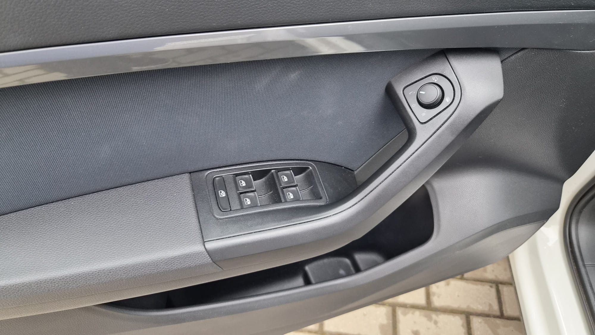Seat Ateca, 1.5 TSI ACT 110kW NAV Taž. CZ1 - fotka 6