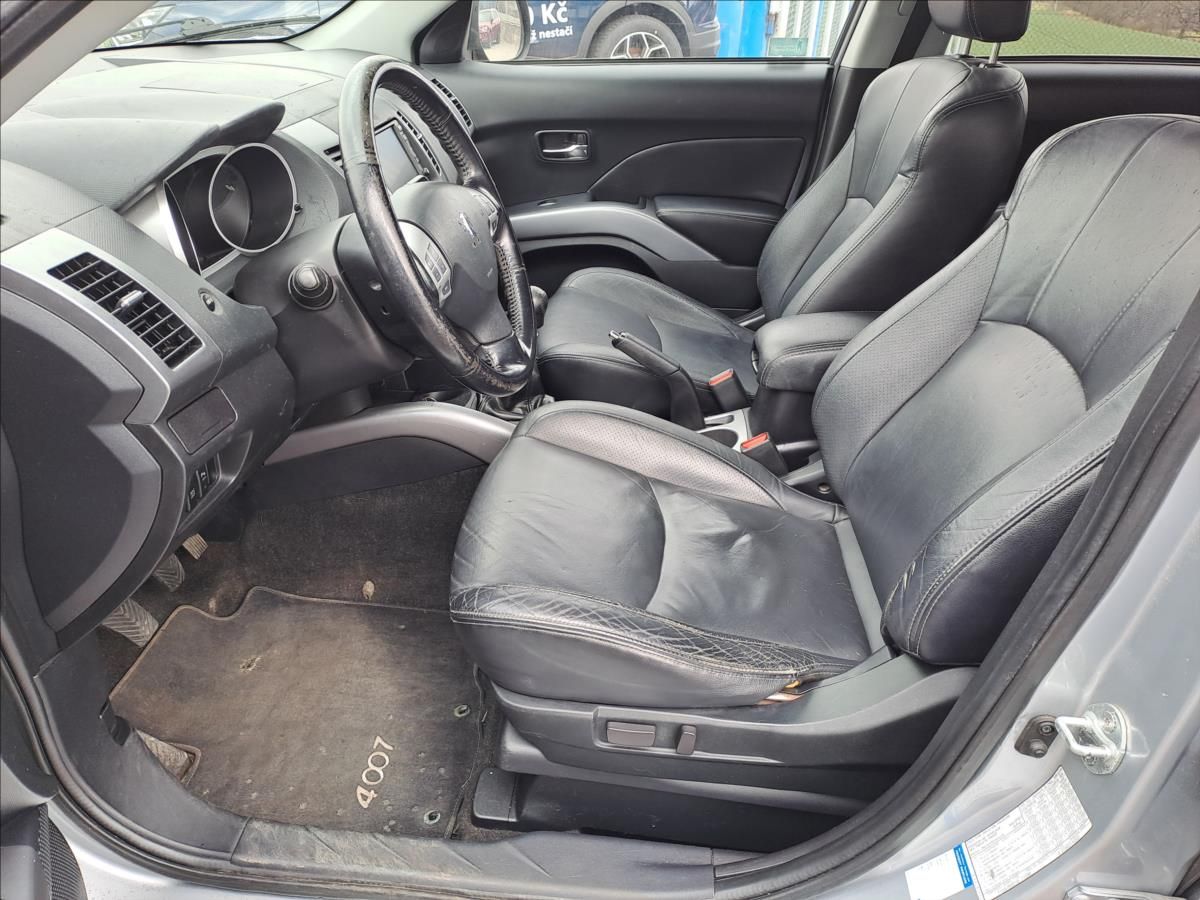 Peugeot 4007, 2,2 HDI 4WD KŮŽE - fotka 5