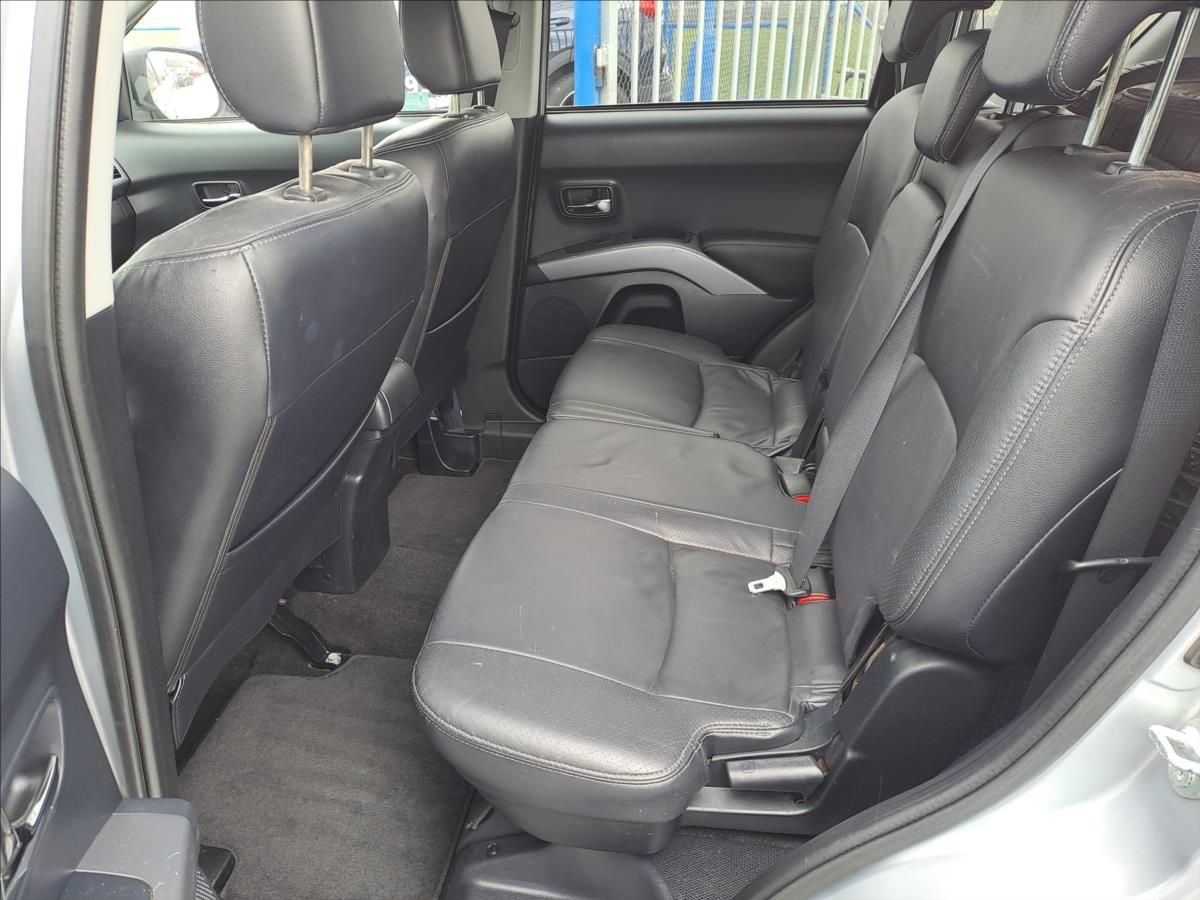 Peugeot 4007, 2,2 HDI 4WD KŮŽE - fotka 6