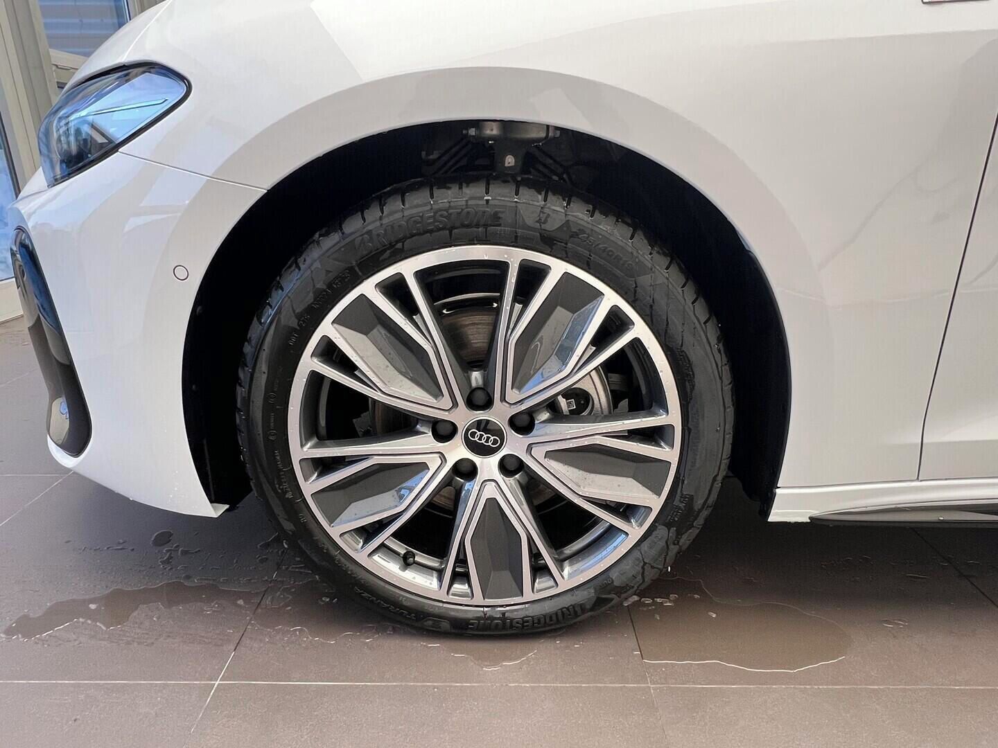 Audi A5, Avant TFSI quattro 150 kW - fotka 5