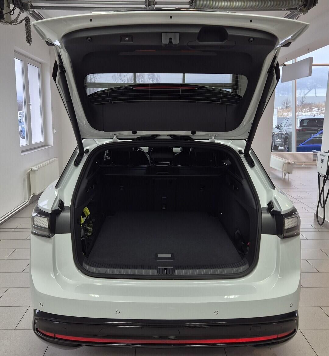 Volkswagen ID.7, Tourer Pro People 77 kWh 210 k - fotka 4