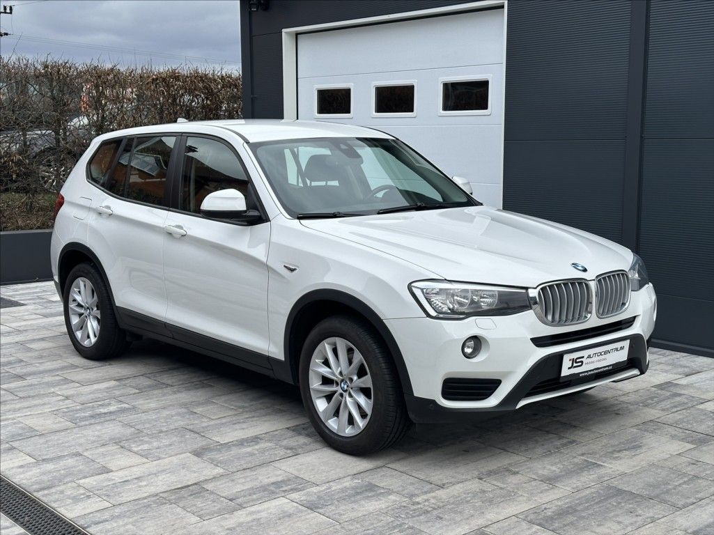 BMW X3, 28i 245PS  Advantage A/T 4x4 - fotka 3