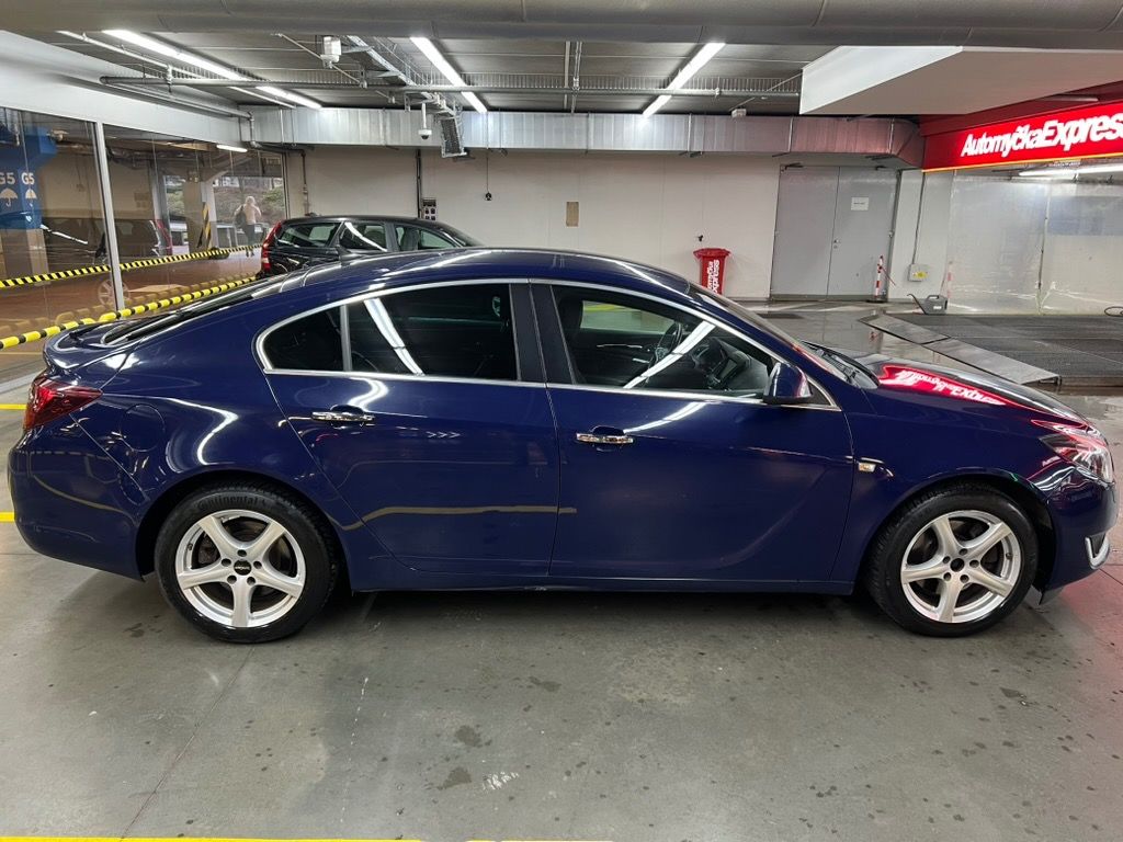 Opel Insignia, 2.0 CDTI, 120 kW - fotka 4