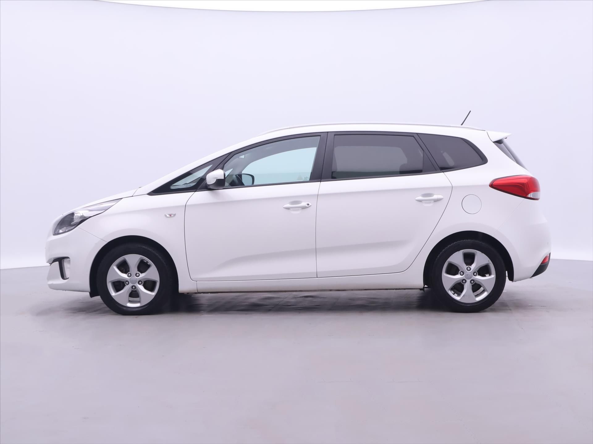 Kia Carens, 1,7 CRDi 85kW CZ Comfort 2.Maj - fotka 4