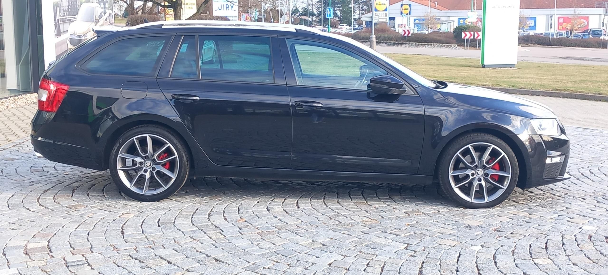 Škoda Octavia, RS 2.0 TDI 135kW - fotka 3