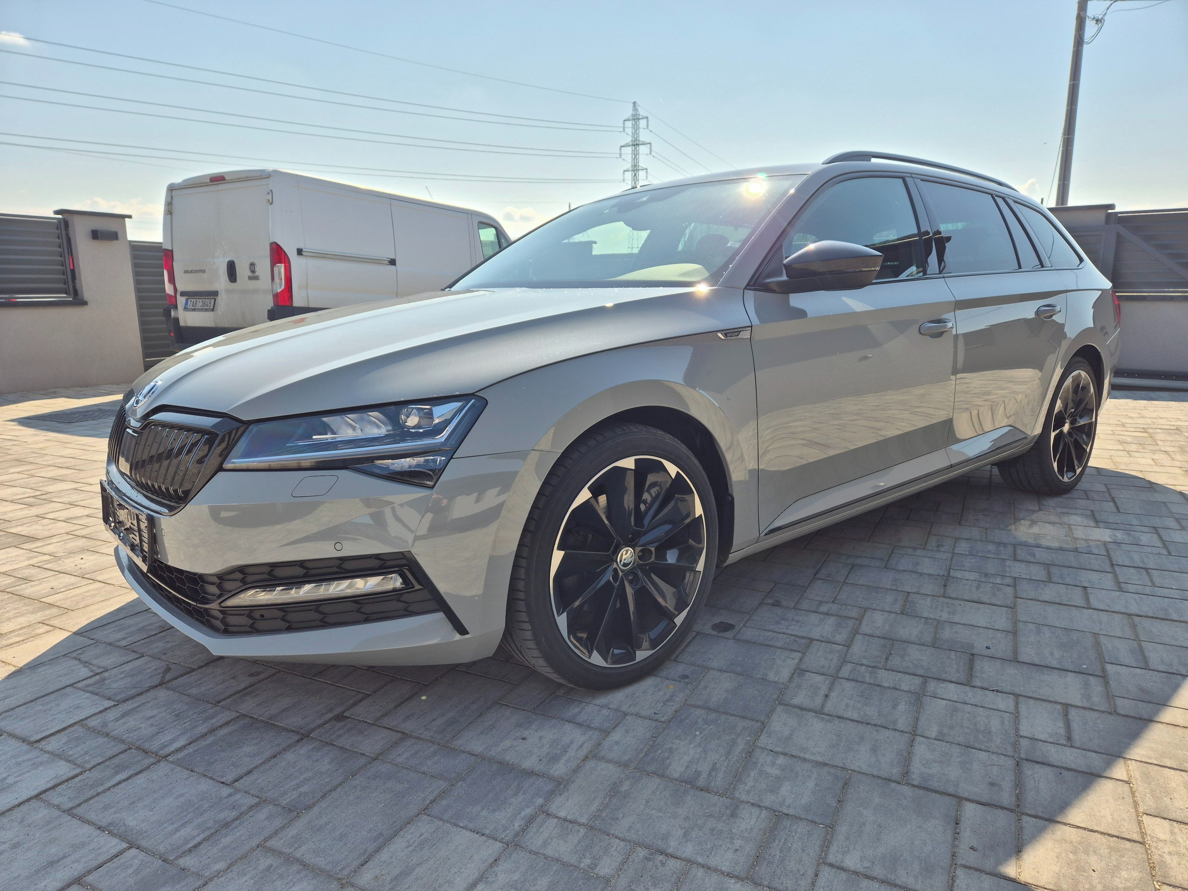Škoda Superb, 2.0 TDi 110kw SPORTLINE ZÁRUKA - fotka 3