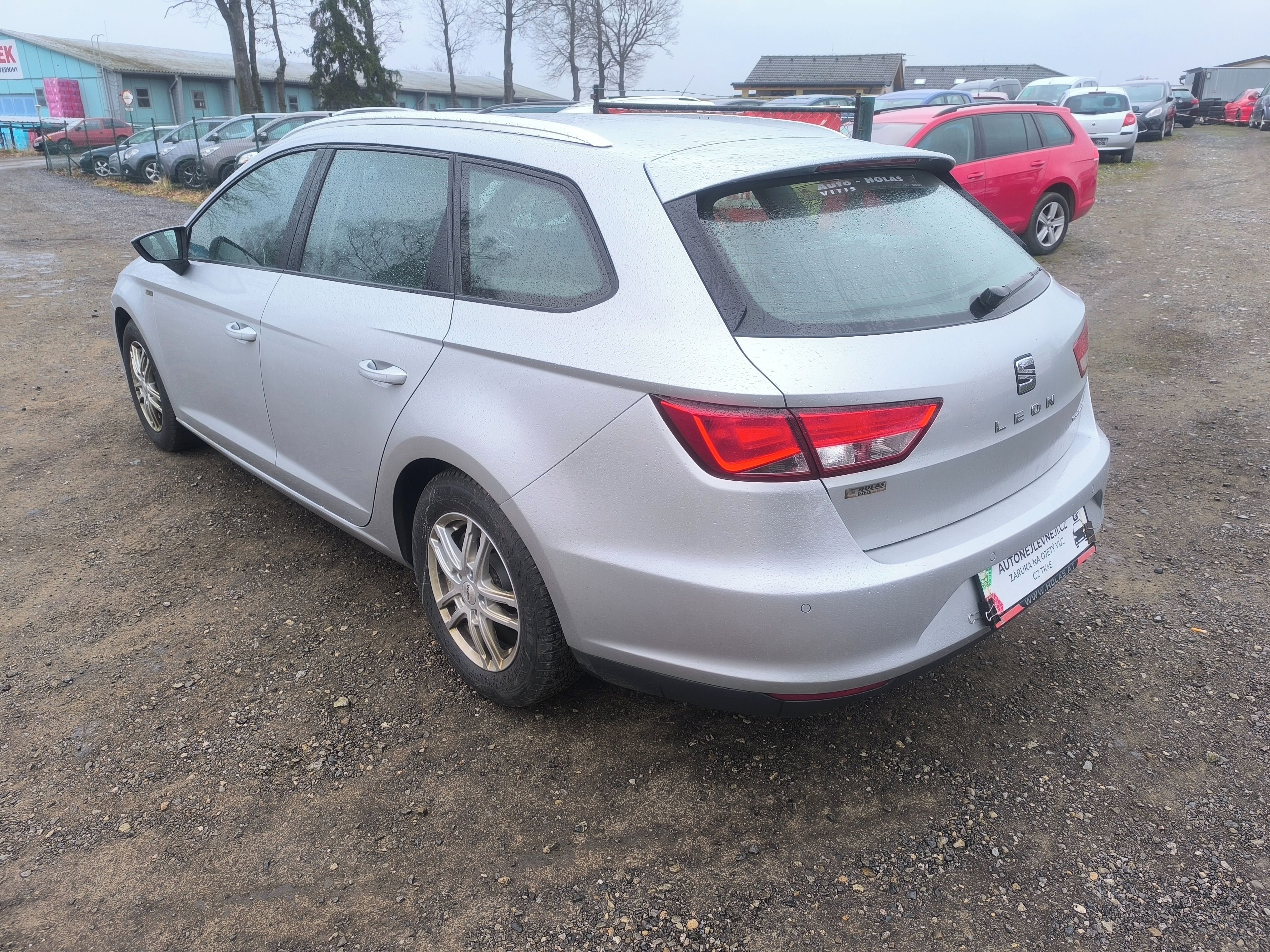 Seat Leon, TDI 81KW,110T.KM,KRÁSNÉ,VÝBAVA - fotka 5