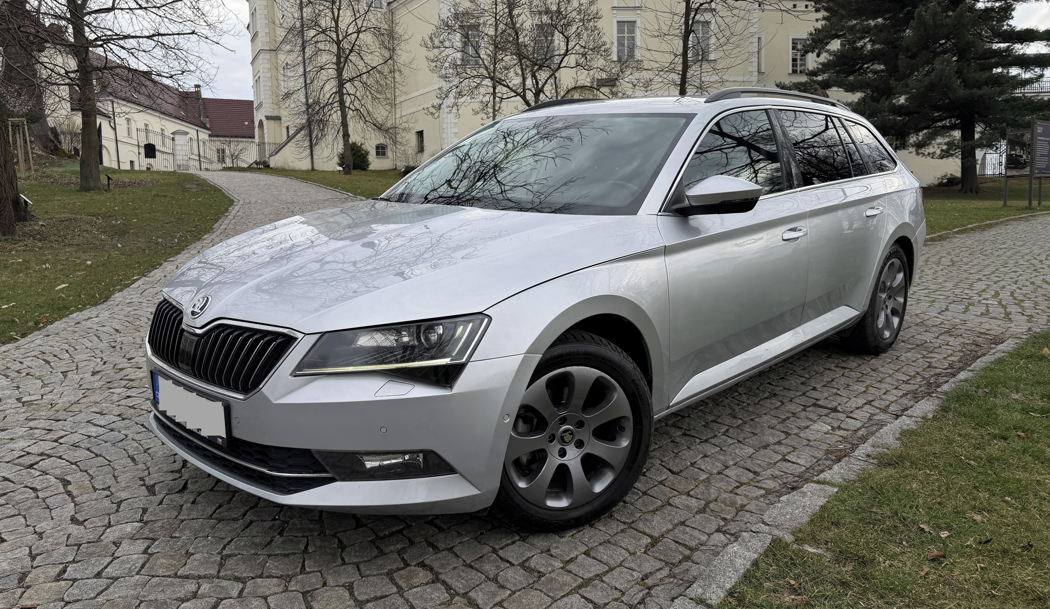Škoda Superb, III 2.0 TDI DSG, Nové rozvody - fotka 3