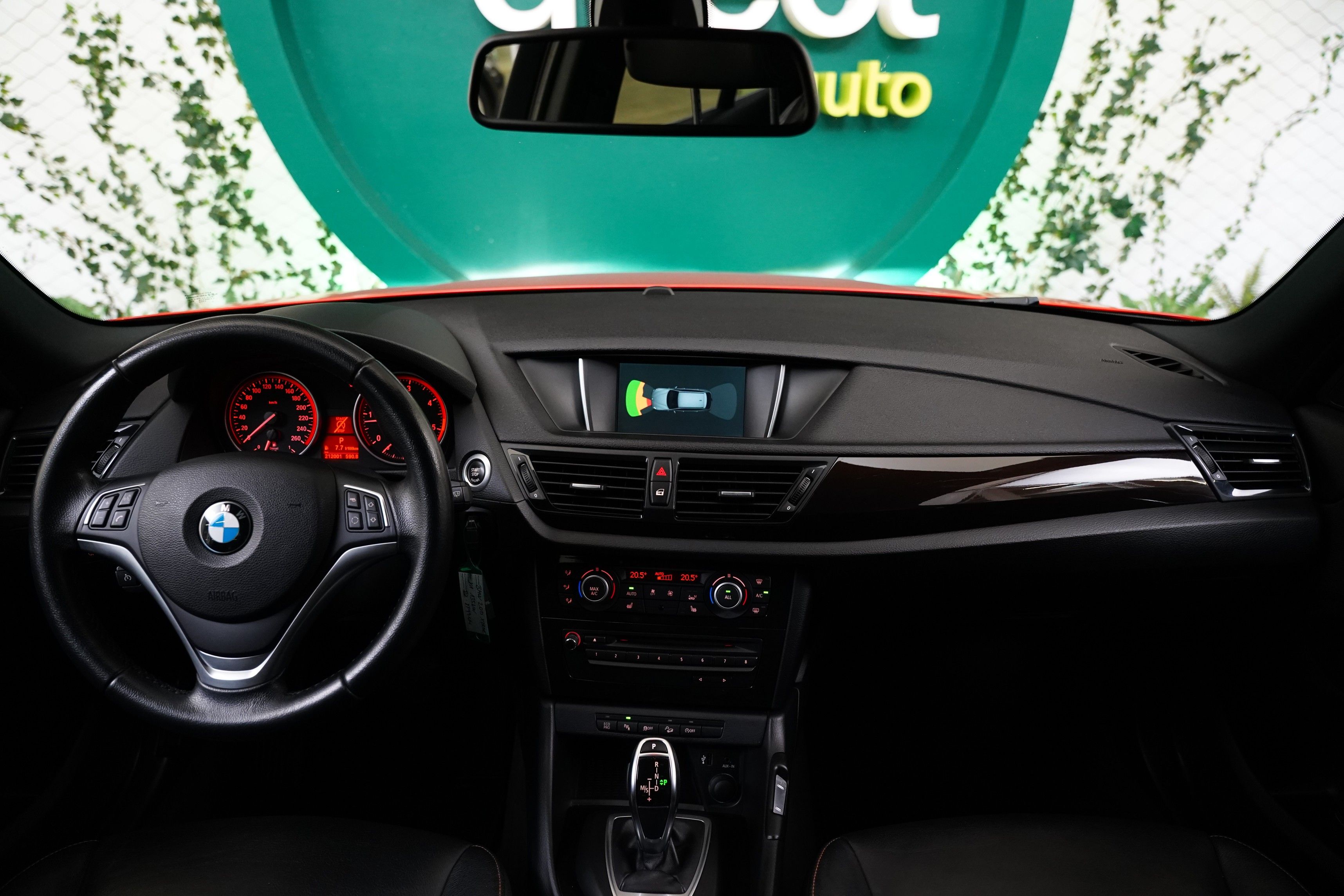 BMW X1, 20d 135 kW AUT xDrive xLine - fotka 5