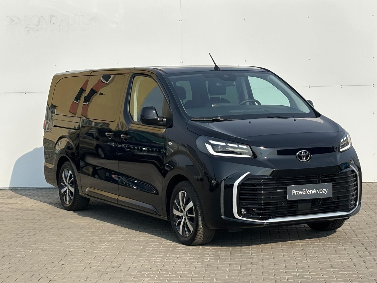 Toyota Proace Verso, 2.0 D-4D L2 VIP Webasto AT - fotka 6