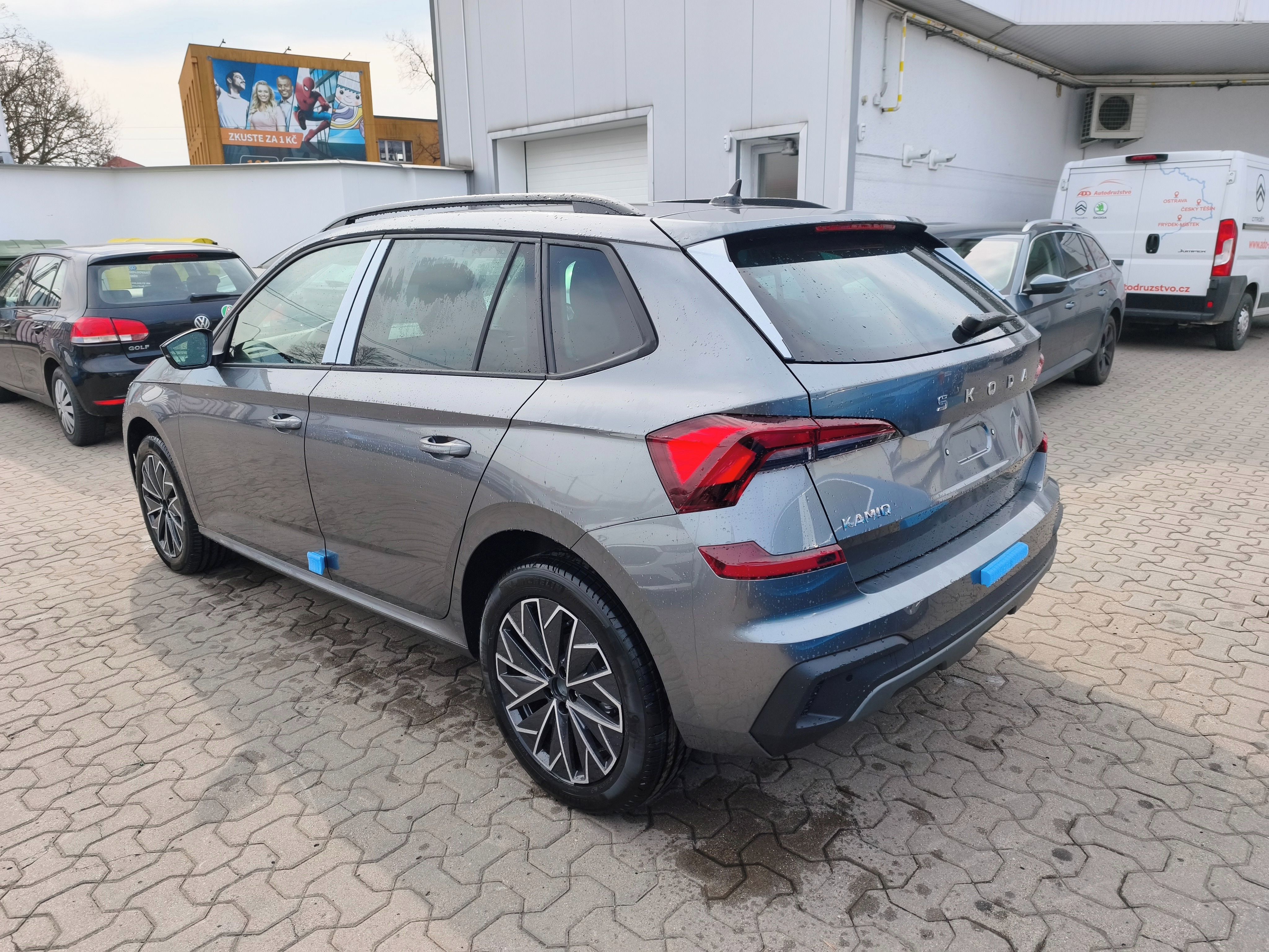Škoda Kamiq, Dynamic 1,5 TSI 110kW 6st. man - fotka 3
