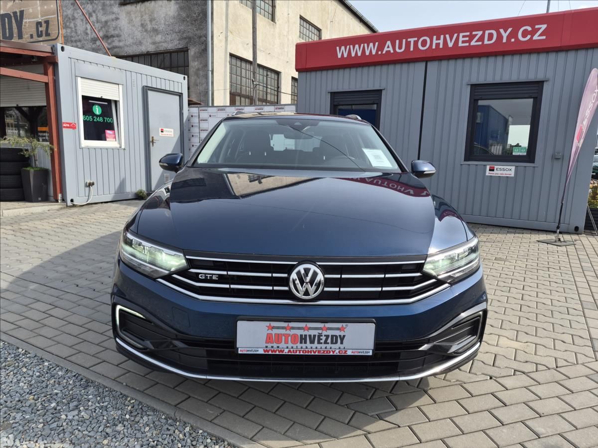 Volkswagen Passat, 1,4 TSI PHEV GTE ČR 1.MAJITEL - fotka 6
