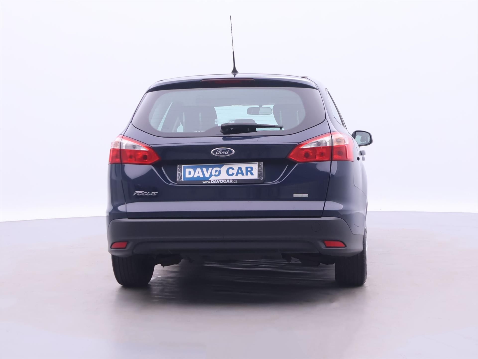 Ford Focus, 1,0 EcoBoost 74kW Klima CZ - fotka 6