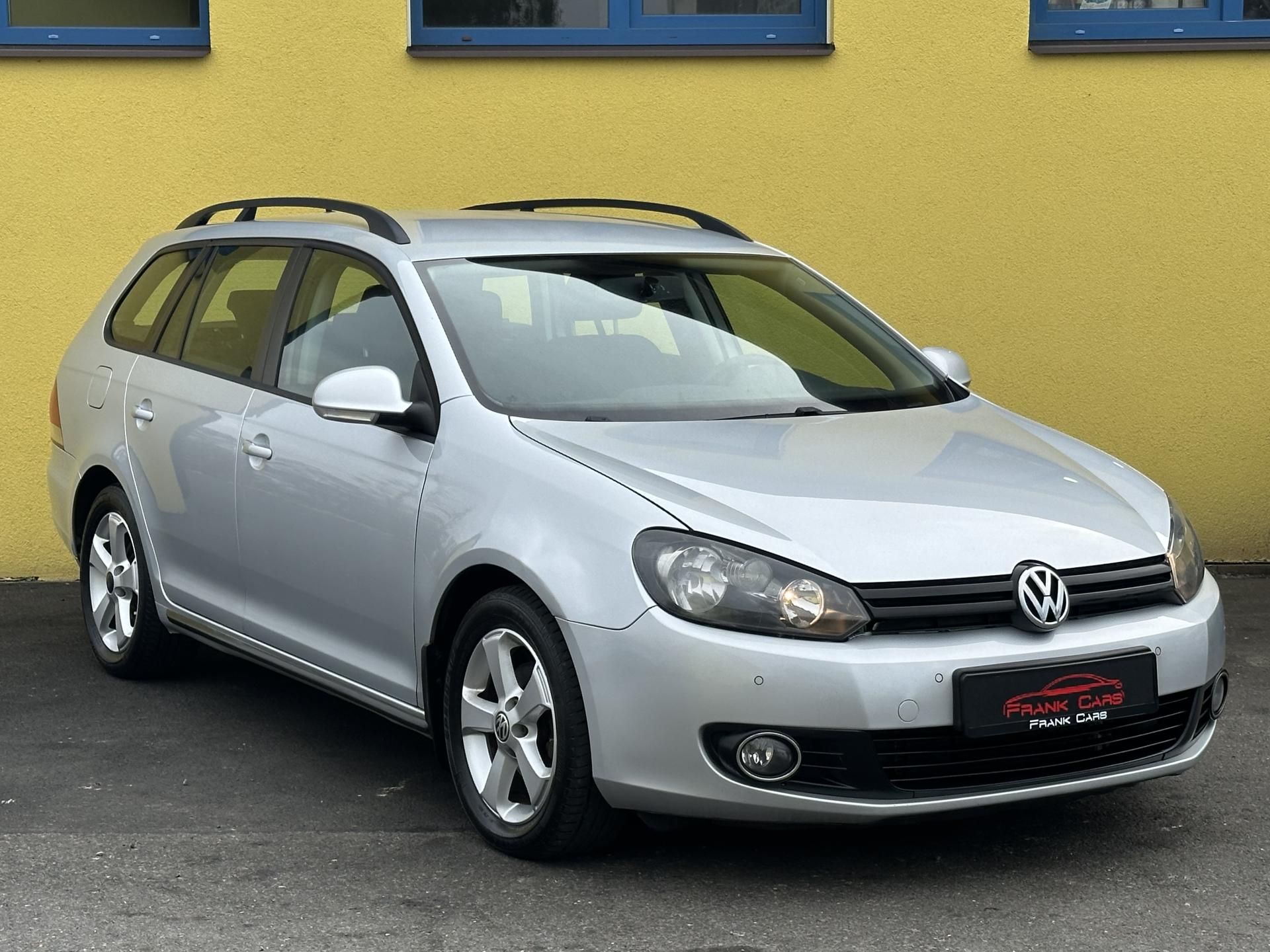 Volkswagen Golf, KOMBI 1.6TDI/77kW *KLIMA*1.Maj - fotka 2