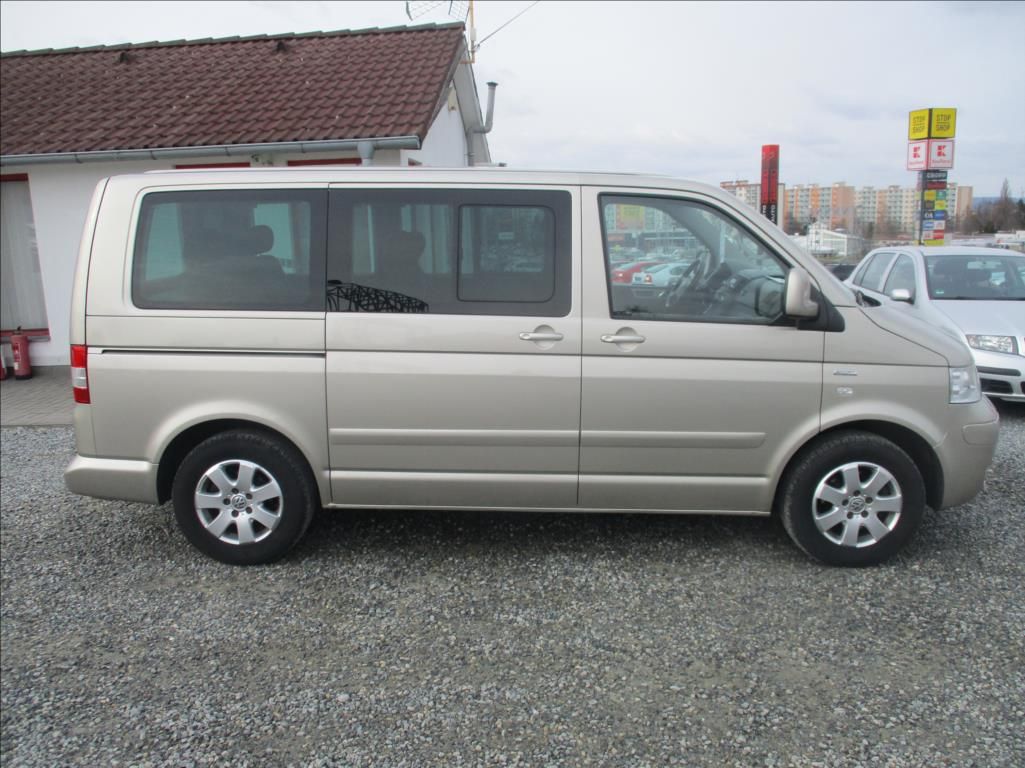 Volkswagen Multivan, 2,5 TDI, 4x4,aut.klima,servis, - fotka 4