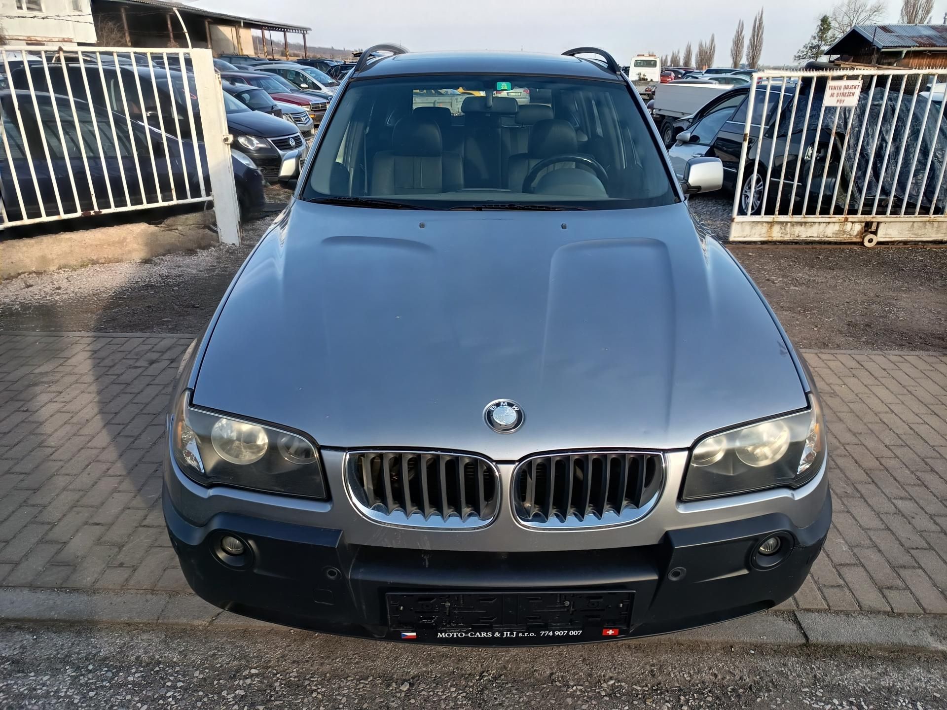BMW X3, 3.0i automat - fotka 4