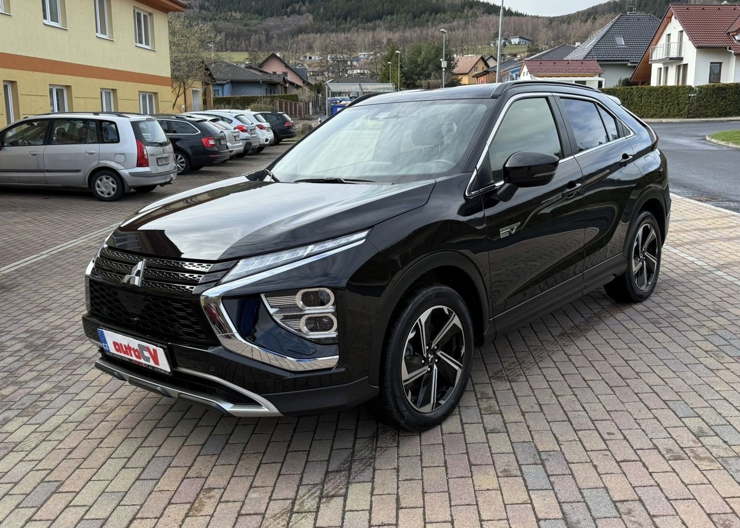 Mitsubishi Eclipse Cross, 2.4 PHEV 138kW 4x4 ZÁRUKA - fotka 2