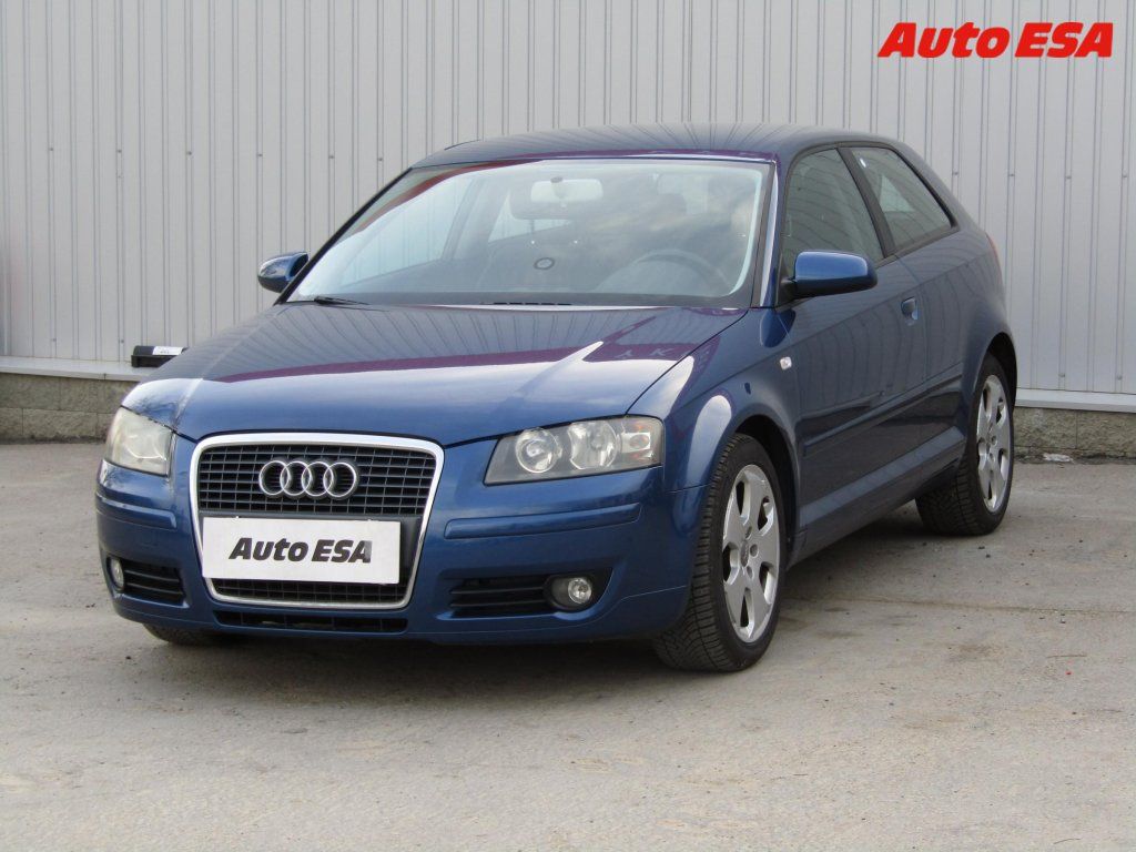 Audi A3, 1.6i,AC,výhřev.sed - fotka 3