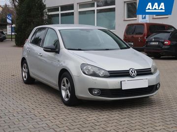 1.2 TSI, Kožené sedačky